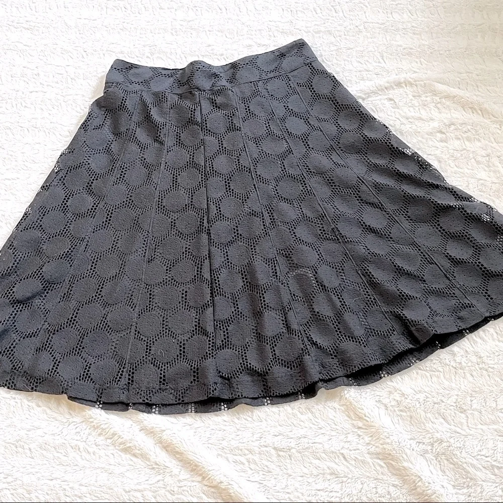 🌸3/$25 🆕 H&M Tonal Black Polka-Dot A-Line Circle Skirt, Size 6